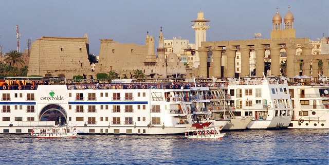 Motonave del crucero por el Nilo