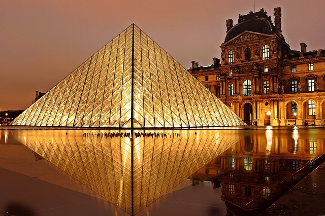 Qué visitar en parís: Museo de Louvre