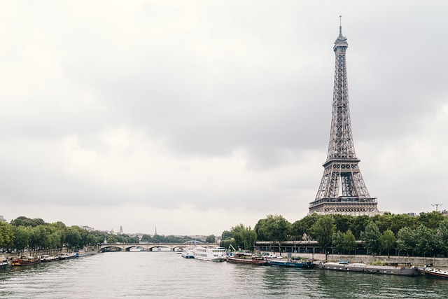 30 imprescindibles qué ver y hacer en París: guía turística de la ciudad