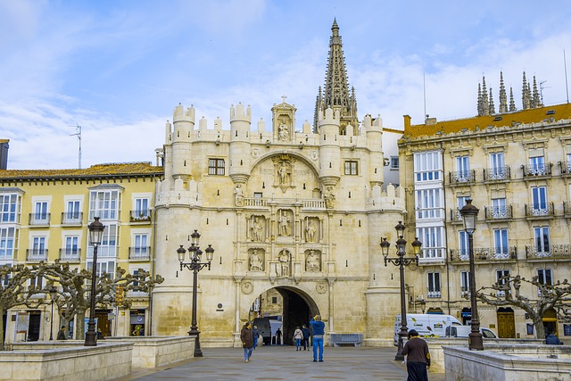 Que ver en Burgos: Arco de Santa María